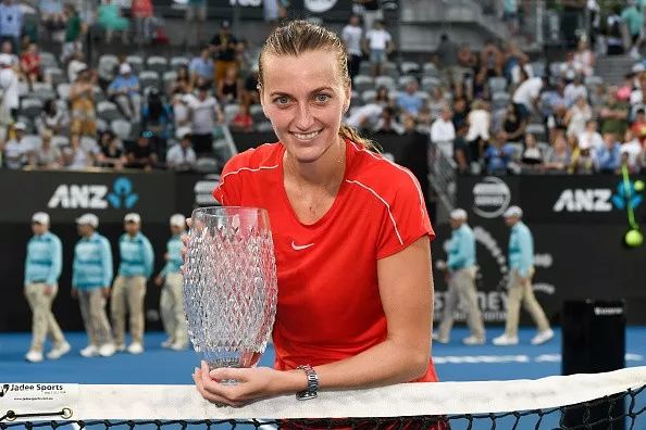 科维托娃官方宣布爆冷新规，瑞士队引发争议！热度持续攀升(科维托娃漂亮吗)