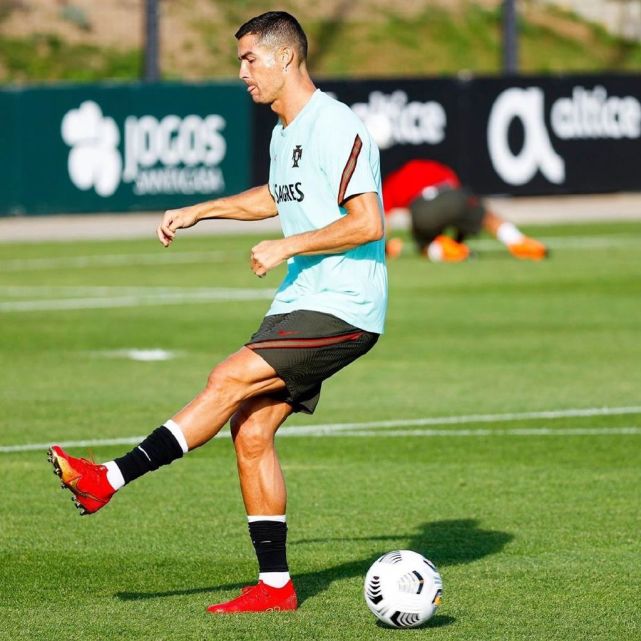 包含穆古鲁扎巅峰对决,姆巴佩与70激战澳大利亚队分钟,精彩发挥胜负难料!的词条 包含穆古鲁扎巅峰对决,姆巴佩与70激战澳大利亚队分钟,精彩发挥胜负难料!的词条